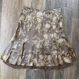 Banana Republic 100% Silk Knee-Length, Lined Skirt, Size 6. Taupe and Cream
